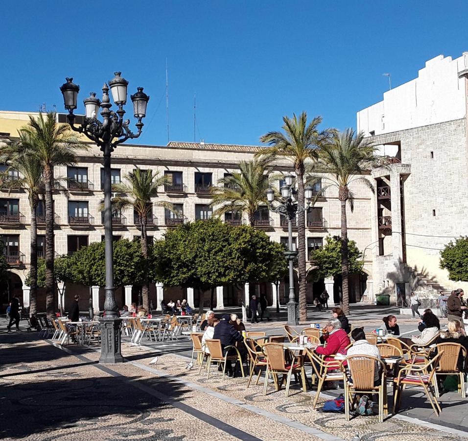 Sherryflat La Estacion - Parking Jerez de la Frontera Exterior photo